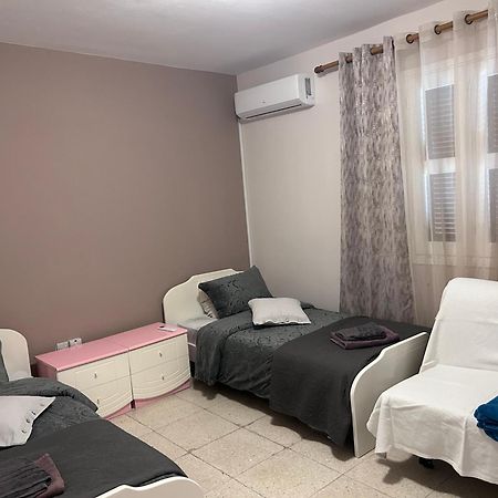 Ptolemaidos Cosy Family Apartment Ларнака Экстерьер фото